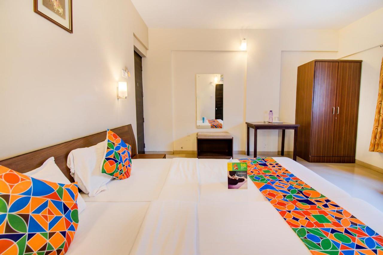 Fabhotel Home Away Homes Viman Nagar プネ エクステリア 写真