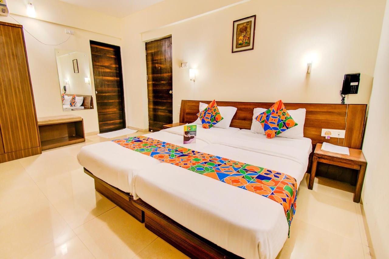 Fabhotel Home Away Homes Viman Nagar プネ エクステリア 写真